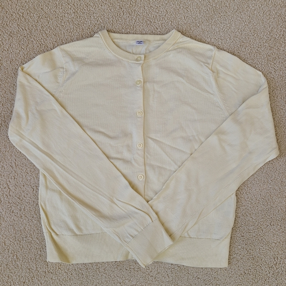Uniqlo UV Protection Cardigan in Yellow - Picture 2 of 4